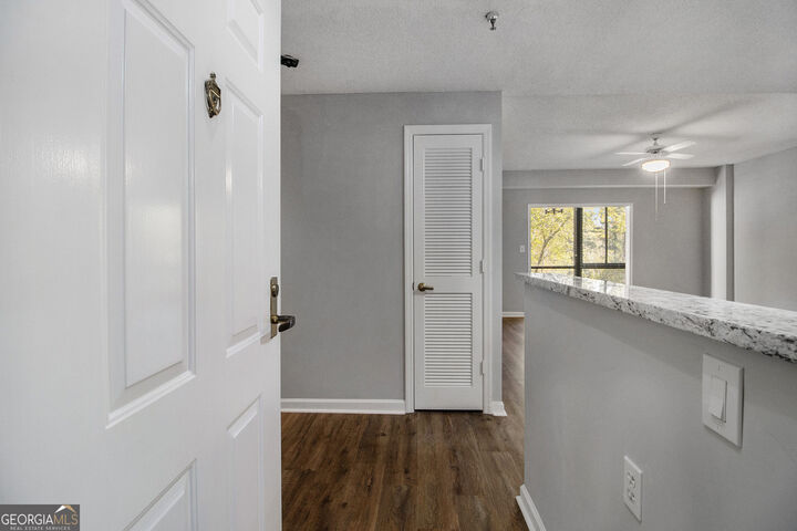 Property Photo: 1800 Clairmont Lake A414 GA 30033