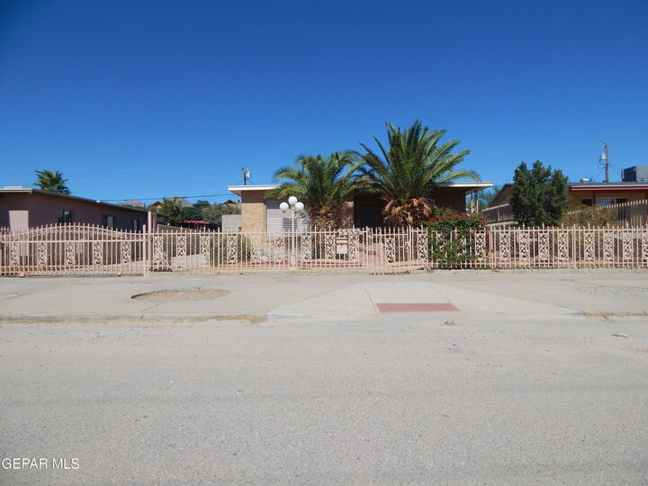 3215 Mobile Avenue  El Paso TX 79930 photo
