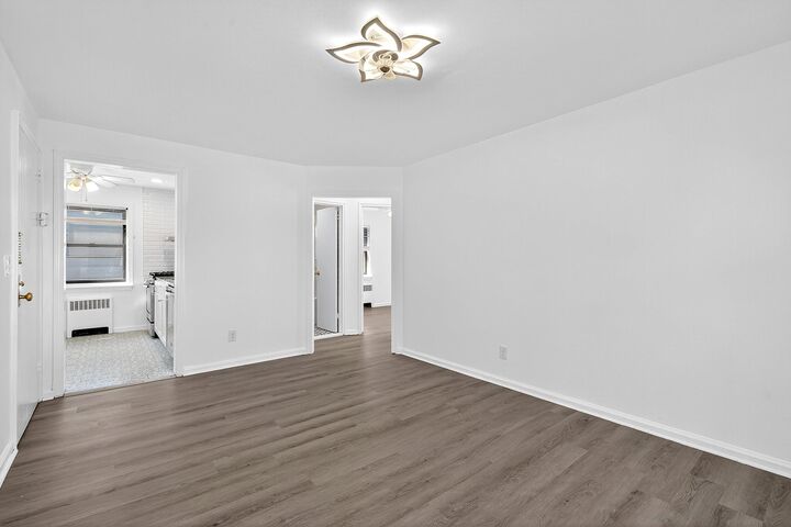 Property Photo:  35 Garretson Ave 28  NJ 07002 