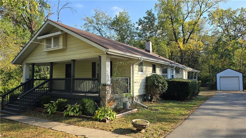 Property Photo:  6501 E 56th Street  MO 64129 