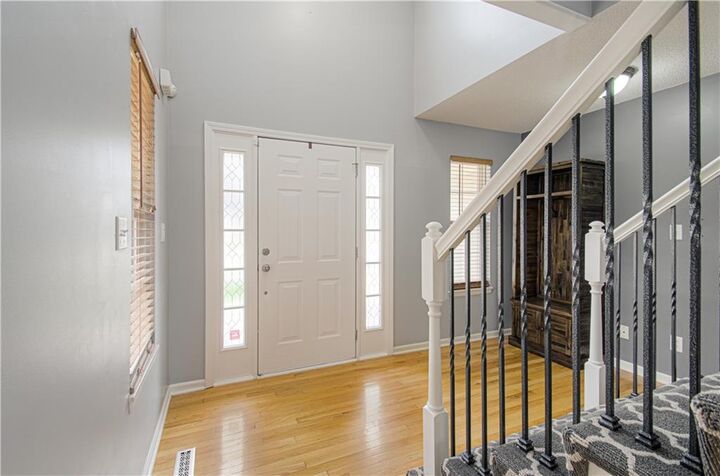 Property Photo: 2304 NE 23rd Street MO 64029