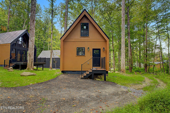 Property Photo:  204 Braydens Way  TN 37738 