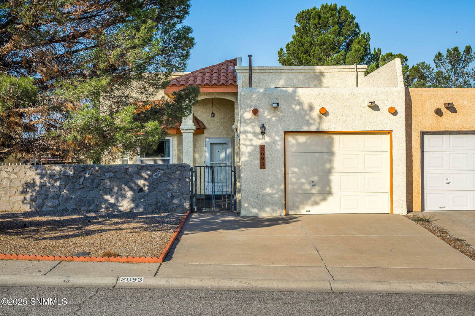 Property Photo:  2093 Pine Needle Way  NM 88012 
