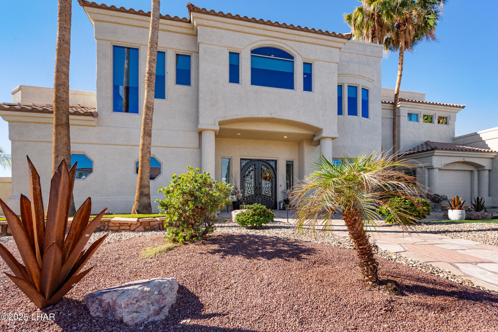 Property Photo: 2405 Wood Ln AZ 86406