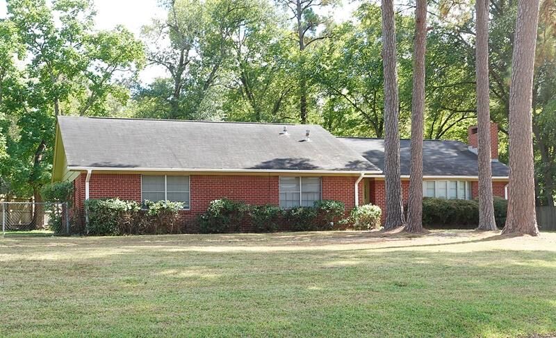 Property Photo: 1103 Jefferson TX 75904