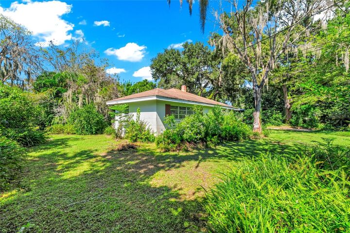 Property Photo: 1326 Altaloma Avenue FL 32803