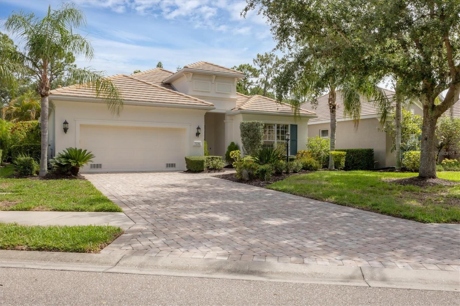 Property Photo: 7236 Lismore Court FL 34202