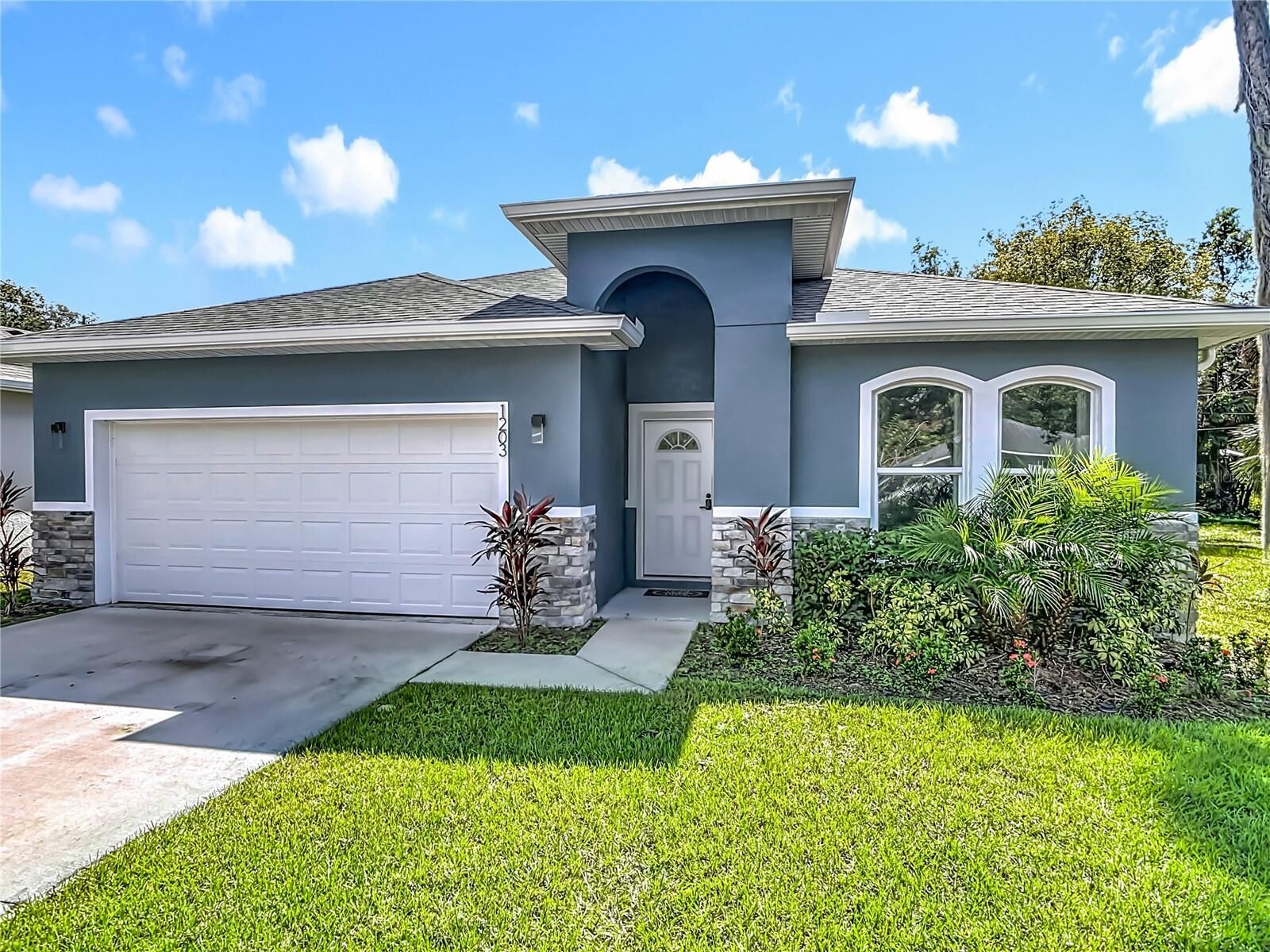 Property Photo: 1203 W 9th Street FL 32771