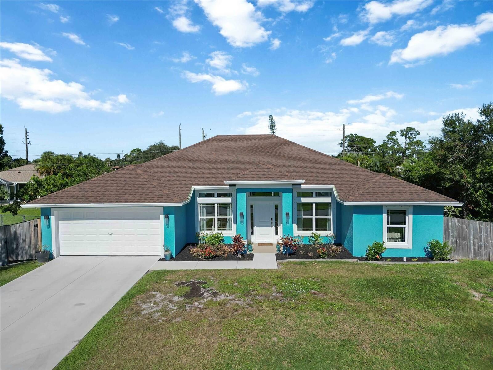 Property Photo: 364 Garden Road FL 34293