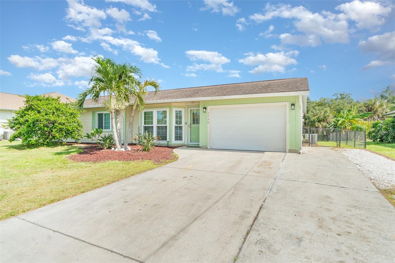 Property Photo: 1130 Strasburg Drive FL 33952