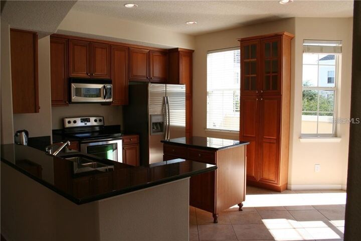 Property Photo: 1438 Chatfield Place FL 32814