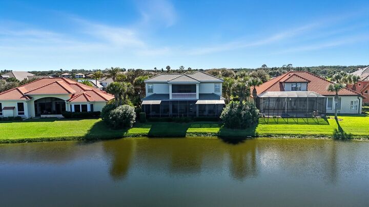 Property Photo: 17 Las Palmas Way FL 32137