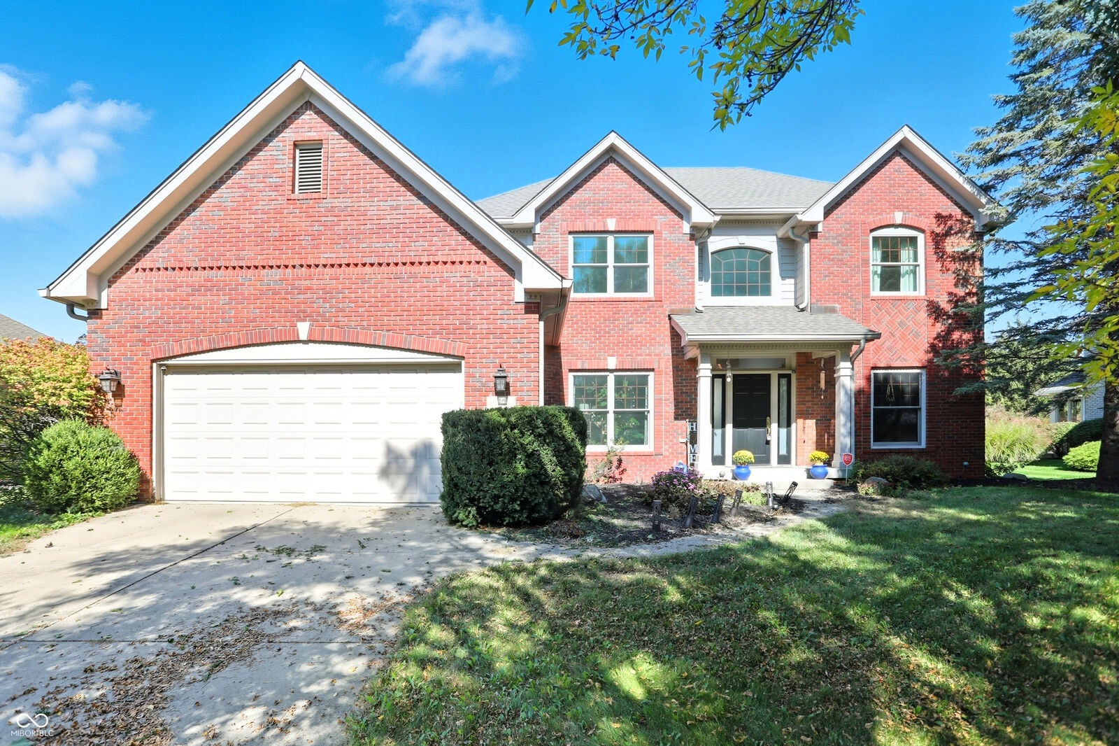 Property Photo:  4030 Brockton Manor North Drive  IN 46143 