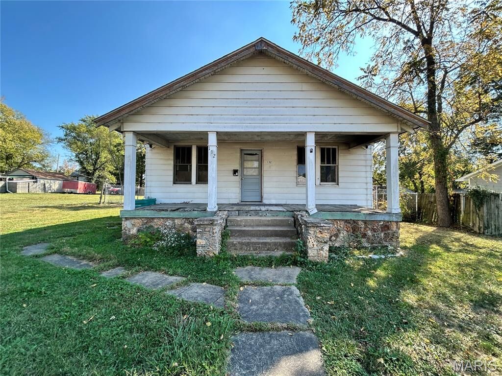Property Photo: 132 Virginia Street MO 63080