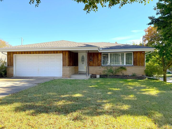 4602 N 118th St  Wauwatosa WI 53225 photo