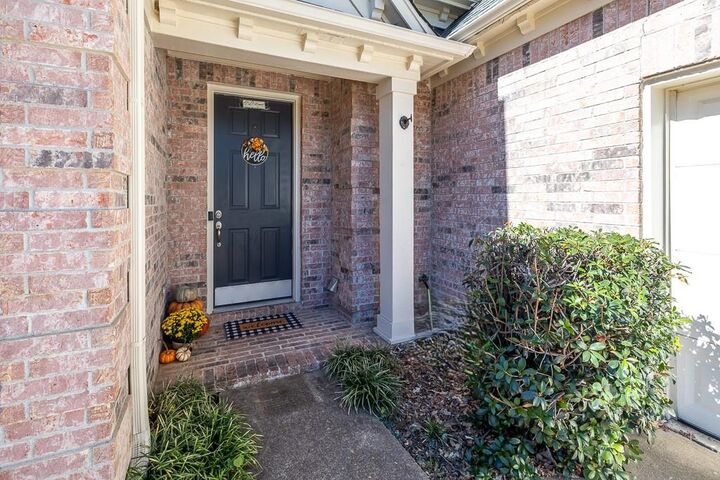 Property Photo: 939 Bending Pine Ln TN 38018
