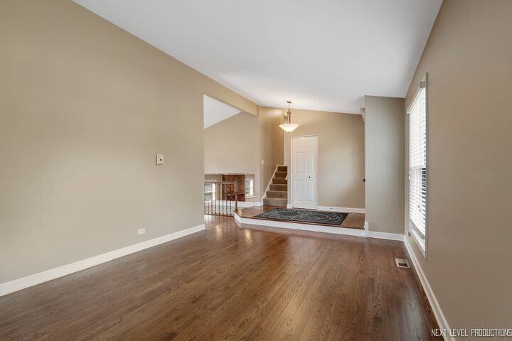 Property Photo: 1931 Ridgefield Lane IL 60565