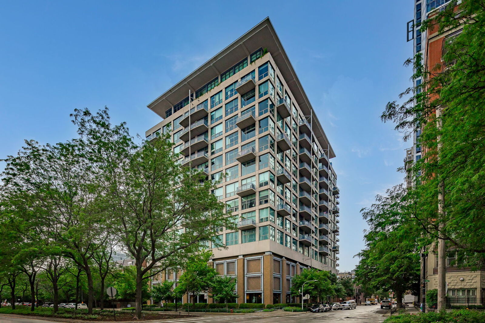 Property Photo:  125 E 13th Street 808  IL 60605 