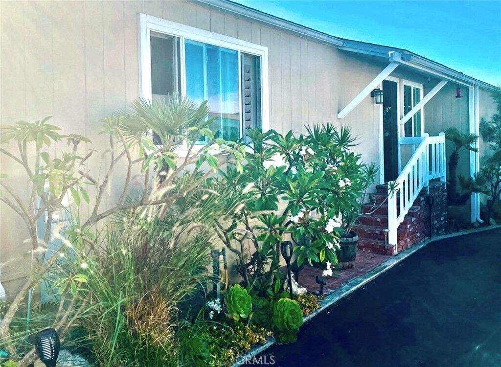 Property Photo: 20 Saratoga CA 92660