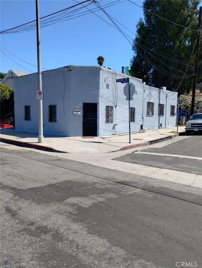 Property Photo: 1701 E 3rd CA 90033