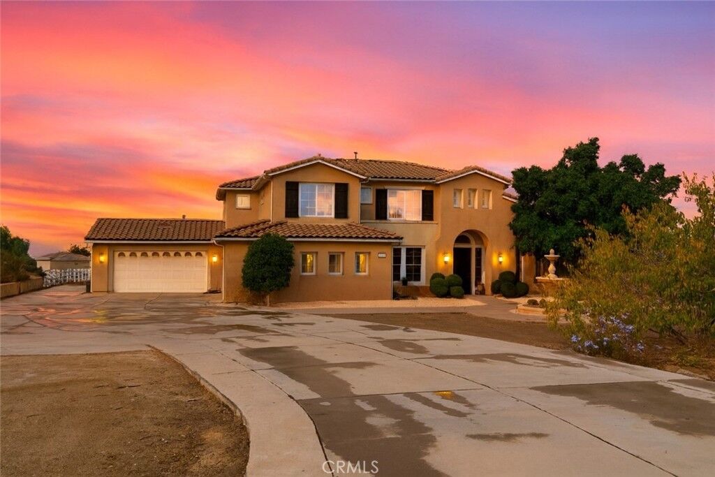 Property Photo:  18563 Sunset Knoll  CA 92504 