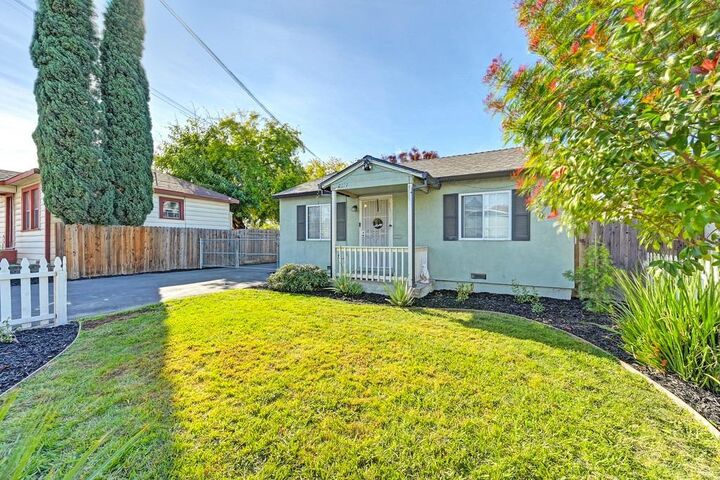 Property Photo: 2569 Erickson Street CA 95815