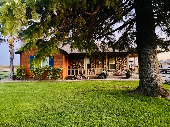 Property Photo: 5576 S Butte Road CA 95993