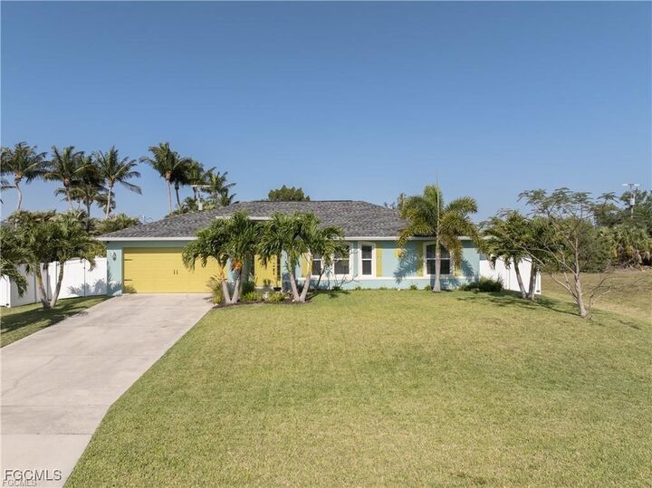 Property Photo:  1306 SW 4th Place  FL 33991
