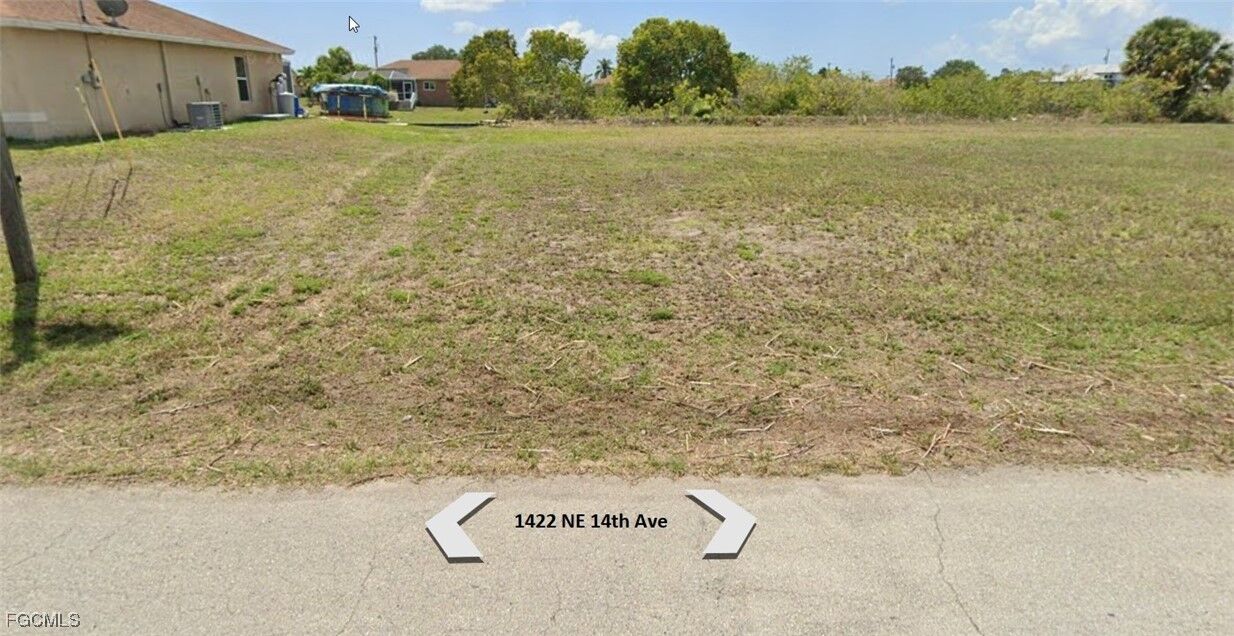Property Photo:  1422 NE 14th Avenue  FL 33909 