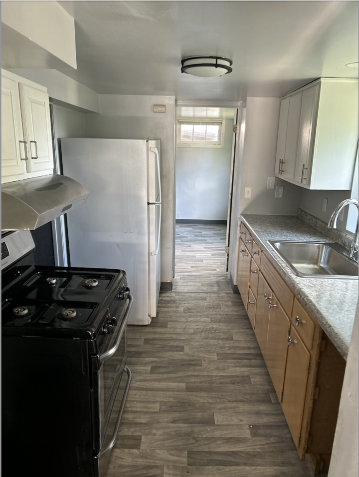 Property Photo:  542 Hazel Street N Unit 1  MN 55119 