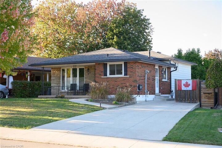 52 Gardiner Drive  Hamilton ON L9C 4V2 photo