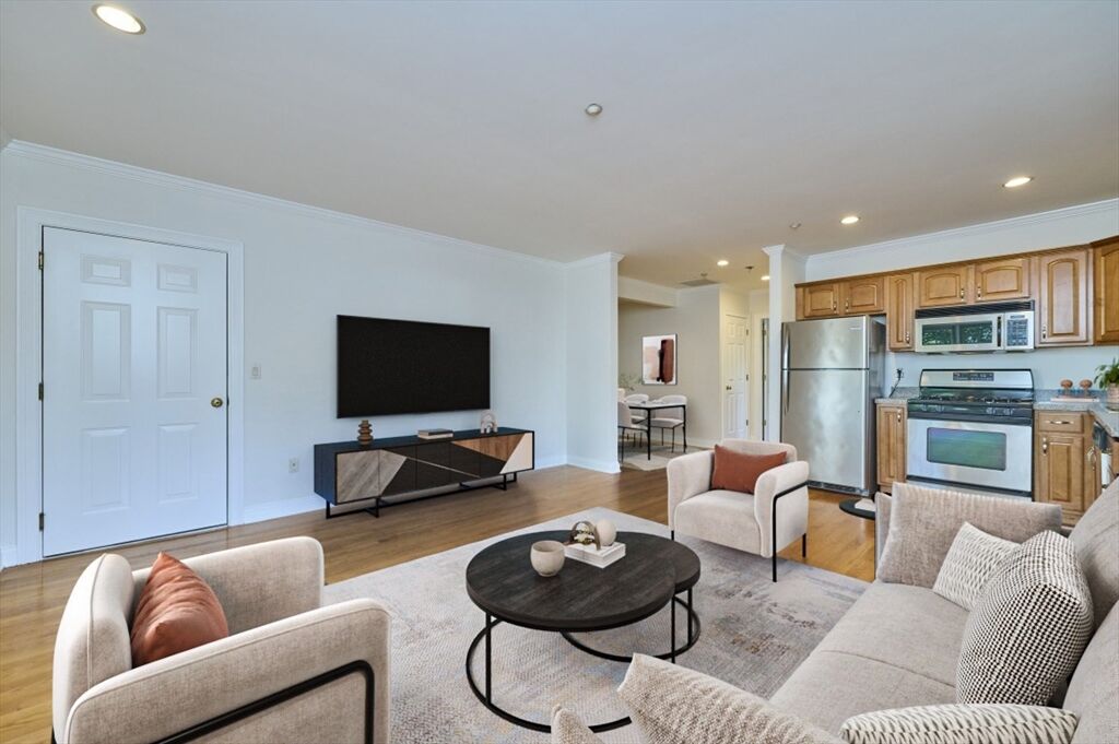Property Photo:  32 Beach St 1  MA 02122 