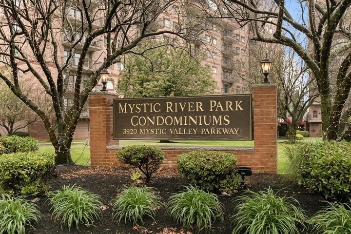 3920 Mystic Valley Pkwy 620  Medford MA 02155 photo