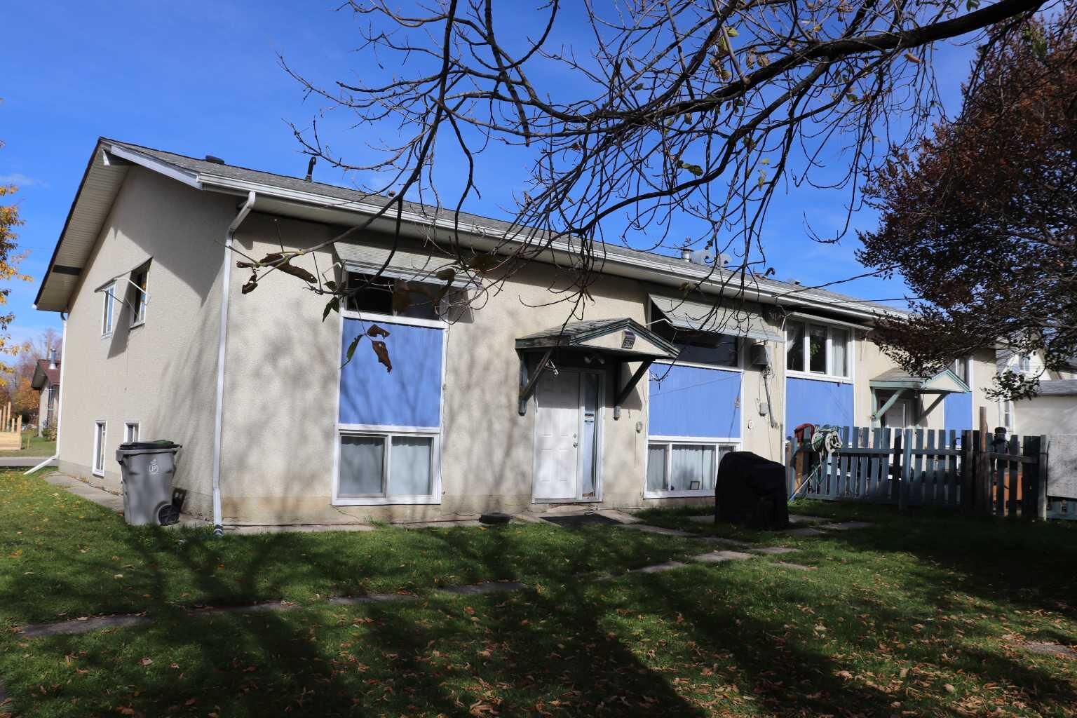 Property Photo: 5115-5117-5119-5121 5 Avenue AB T7E 1V5