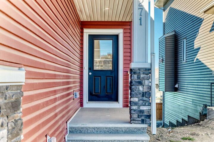 Property Photo:  271 Rivercrest Boulevard  AB T4C 3E9