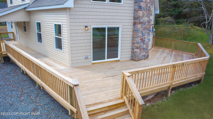 Property Photo:  158 Petrarch Trl Trail  PA 18210