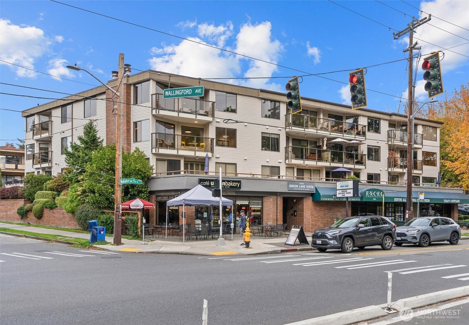 Property Photo: 7850 E Green Lake Drive N 204 WA 98103