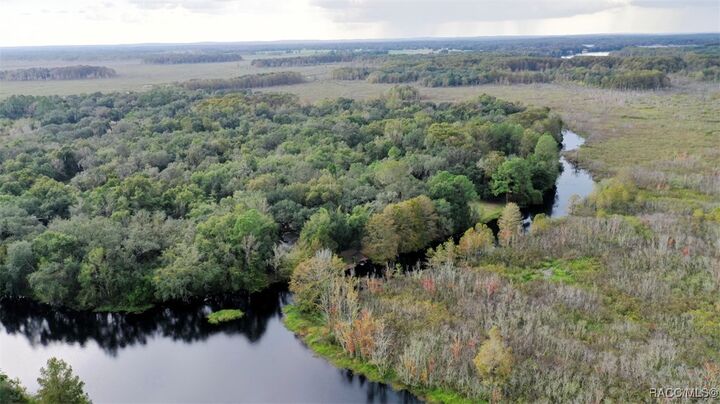 Property Photo: 10909 E Flounder Drive FL 34436