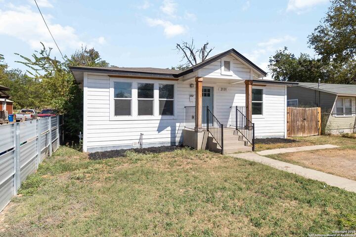 Property Photo: 2131 Burnet TX 78202
