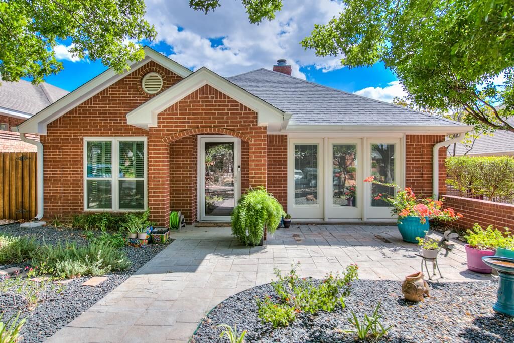 Property Photo: 46 Southridge Dr TX 76904