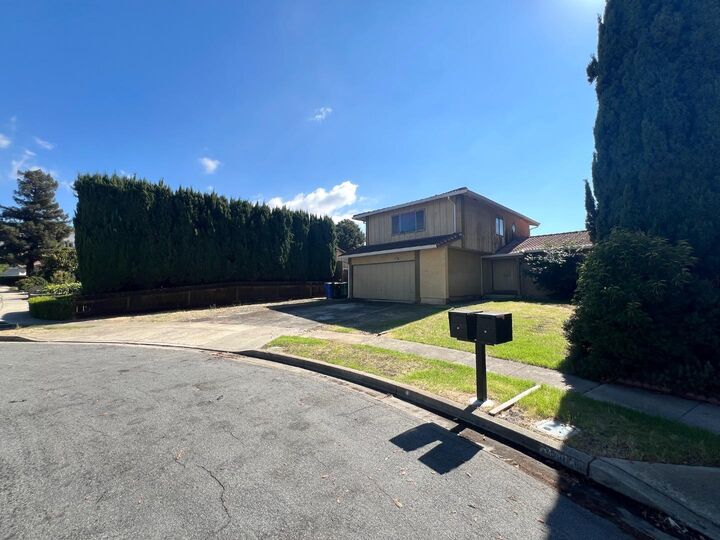 Property Photo: 49100 Tomahawk Place CA 94539