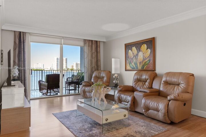 Property Photo: 18260 N Bay Rd 516 FL 33160