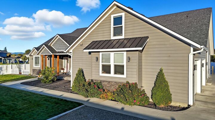 Property Photo: 17107 E Cataldo Ave WA 99016