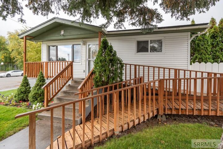 Property Photo:  1005 Bingham Avenue  ID 83402