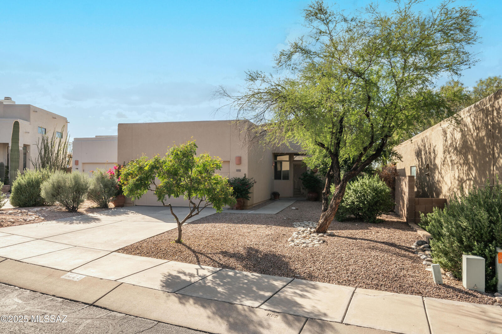 Property Photo:  6329 Camino De Cabaluna  AZ 85704 
