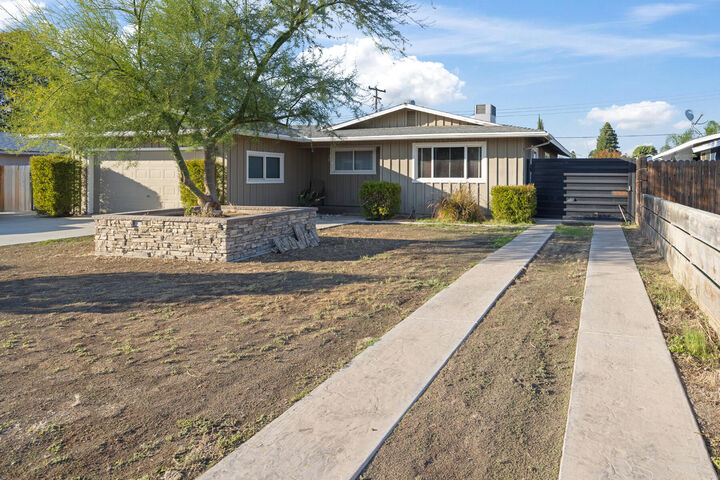Property Photo:  3804 W Judy Avenue  CA 93277