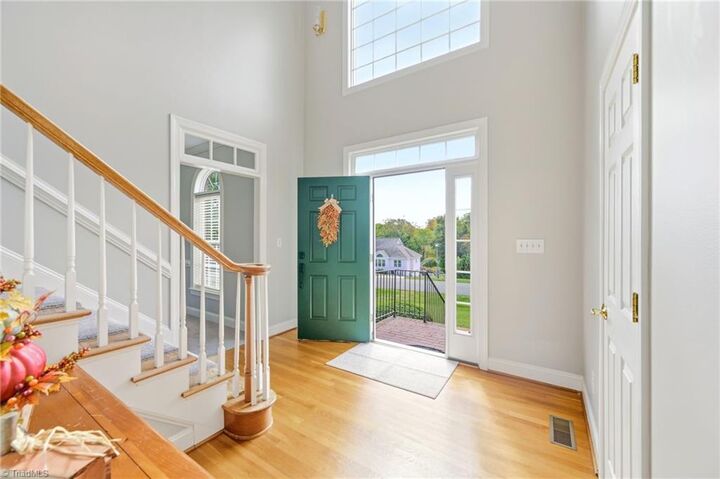 Property Photo: 4433 Lochurst Drive NC 27040