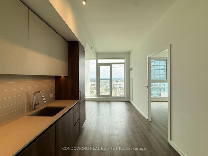 Property Photo:  1000 Portage Parkway 2506  ON L4K 0L1