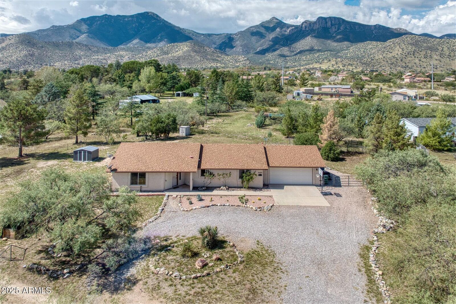 Property Photo: 7626 S Tarantula Trail AZ 85615
