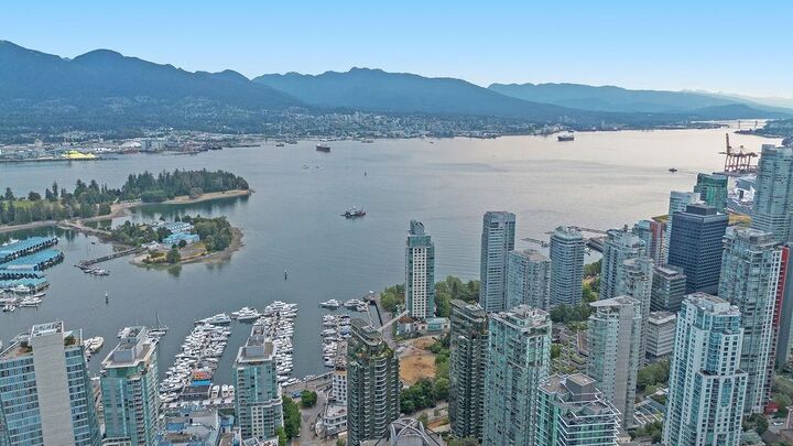 738 Broughton Street 601  Vancouver BC V6G 3A7 photo